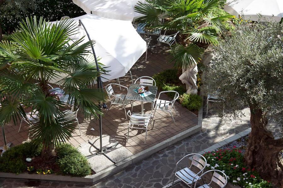 Zara Rooms & Suites Suzzara Exterior foto