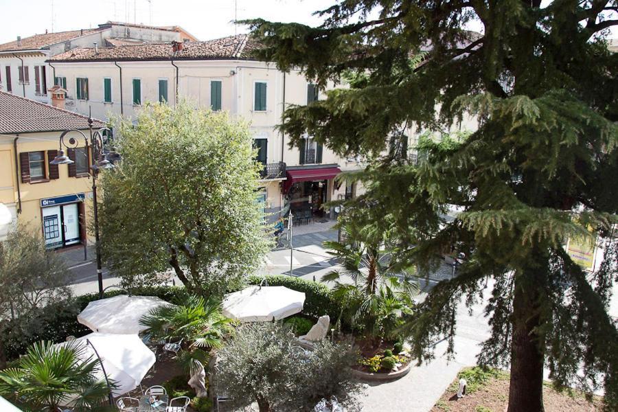 Zara Rooms & Suites Suzzara Exterior foto