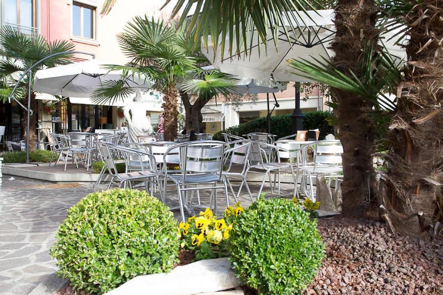 Zara Rooms & Suites Suzzara Exterior foto